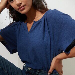 Banana Republic Blue Petite Textured Blouse (Size XSP)